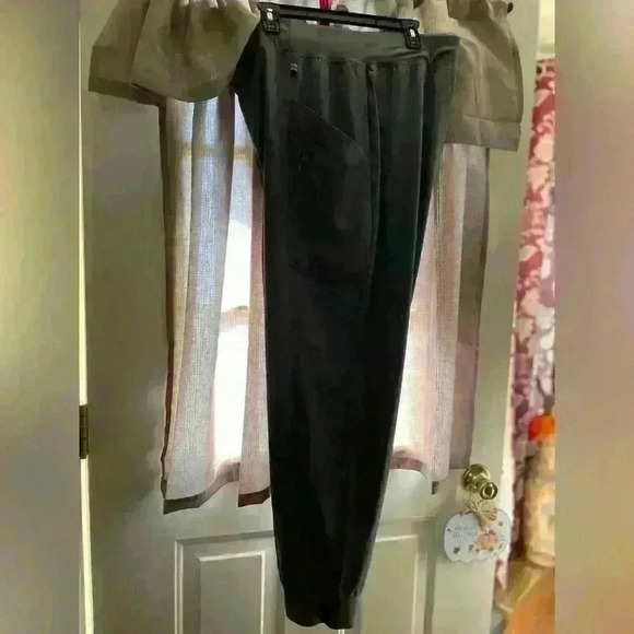Woman’s Climate Right sz3xl Heather grey scrub joggers.95%polyester 5% spandex - Picture 3 of 6
